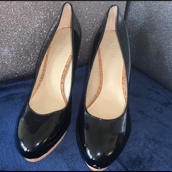 Black High Heels - Picture 2 of 6